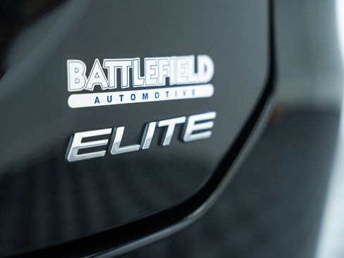 Used 2025 Honda Pilot Elite image 11