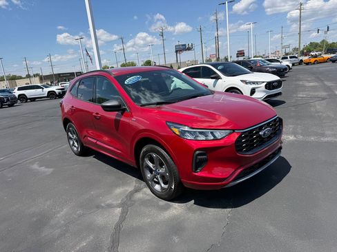 Used 2024 Ford Escape ST-Line w/ Tech Pack #1 AWD/4WD image 3