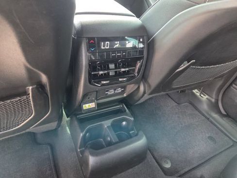 Used 2024 Jeep Grand Cherokee L Laredo AWD/4WD image 6