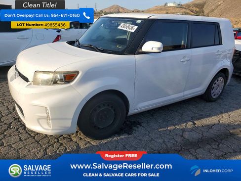 Used 2013 Scion xB FWD image 1