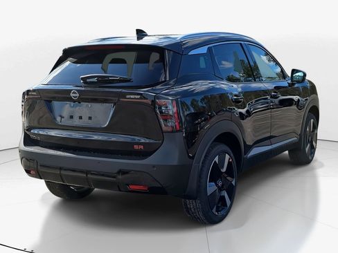 New 2026 Nissan Kicks SR FWD image 5