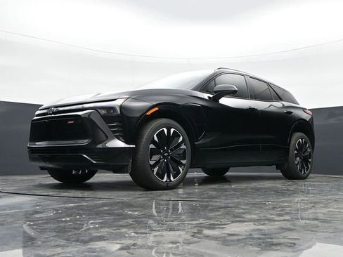 Used 2024 Chevrolet Blazer EV RS image 37