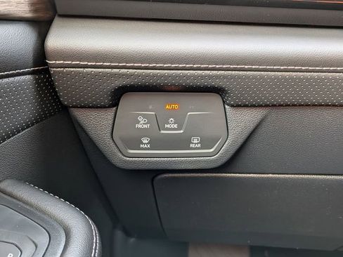 New 2026 Volkswagen Atlas SEL image 22