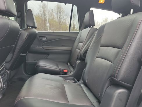 Used 2022 Honda Pilot Black Edition image 16