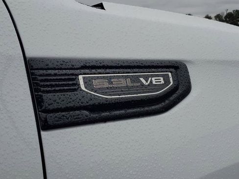 Used 2025 GMC Sierra 1500 Elevation w/ Preferred Package image 7