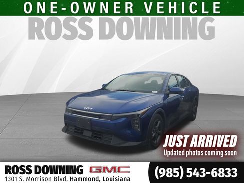 Used 2025 Kia K4 LXS image 1
