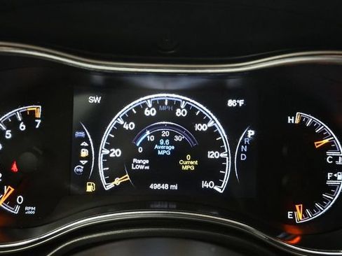 Used 2019 Jeep Grand Cherokee Altitude RWD image 15