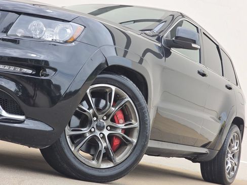 Used 2013 Jeep Grand Cherokee SRT8 AWD/4WD image 8