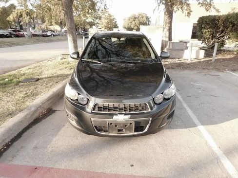 Used 2015 Chevrolet Sonic LT image 7