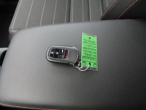 Used 2025 Honda CR-V Sport image 27