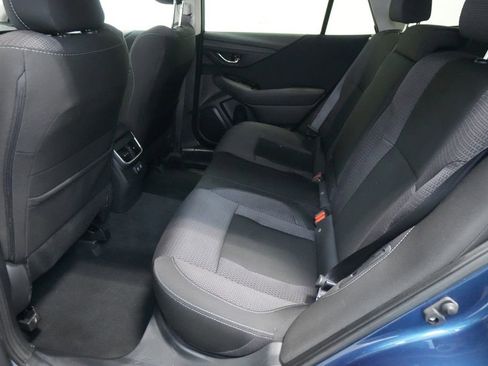 Used 2022 Subaru Outback Premium image 18