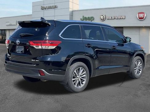 Used 2018 Toyota Highlander XLE w/ Protection Package #3 AWD/4WD image 7