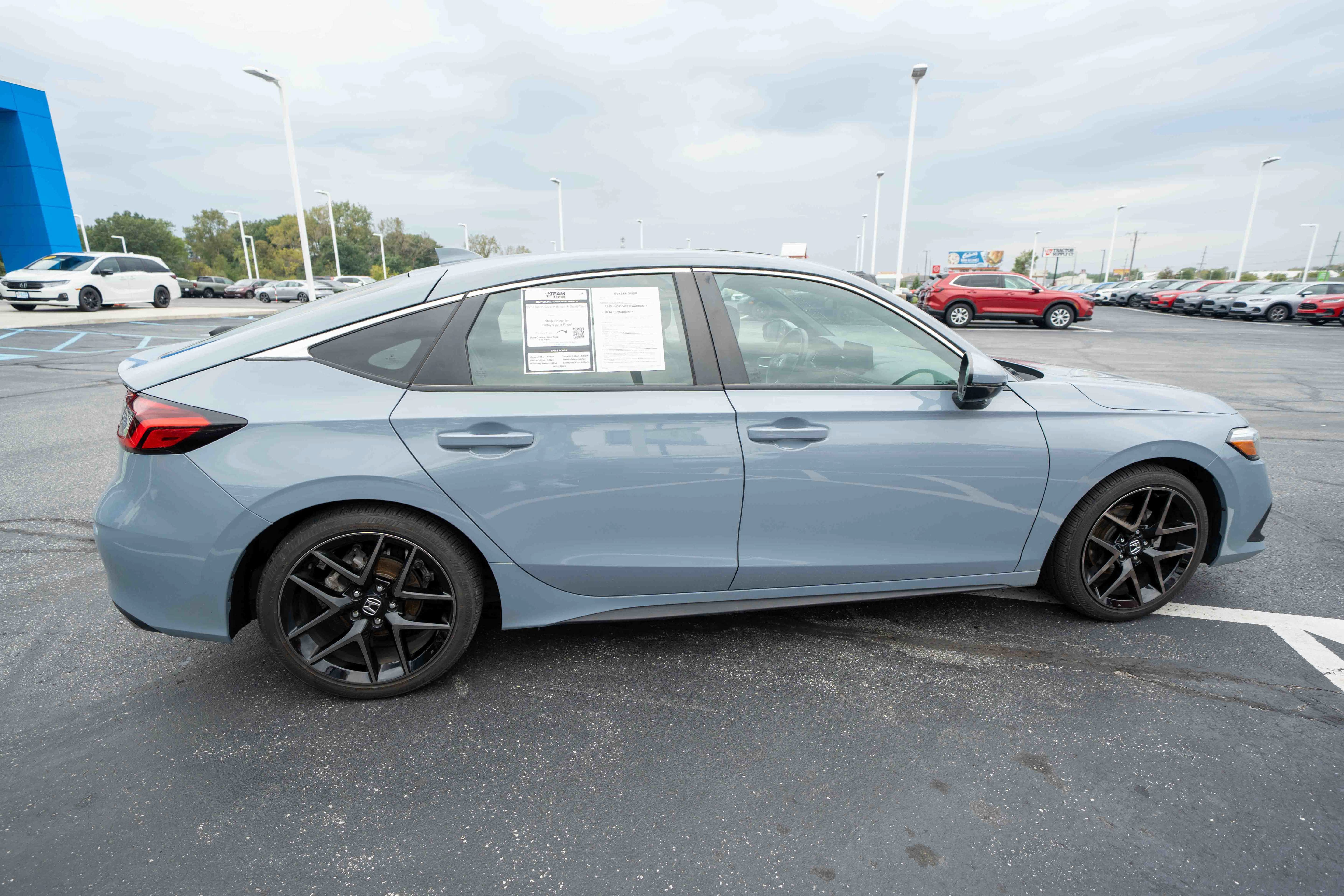 Used 2023 Honda Civic Sport Touring image 6