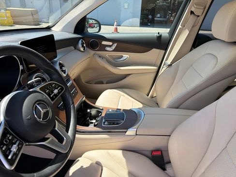 Used 2021 Mercedes-Benz GLC 300 4MATIC image 7