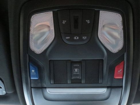 Used 2025 RAM 1500 Big Horn AWD/4WD image 27