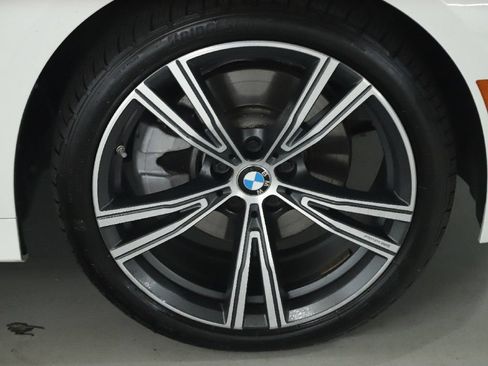 Used 2023 BMW 330i xDrive Sedan w/ Premium Package AWD/4WD image 11