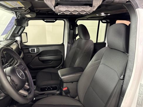 Used 2022 Jeep Wrangler Unlimited Sport AWD/4WD image 26
