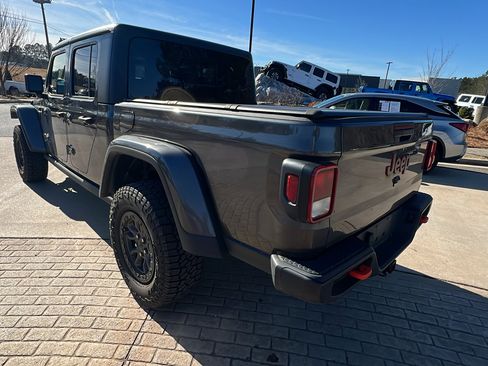 Used 2023 Jeep Gladiator Mojave w/ Cold Weather Group image 10