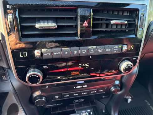 Certified 2023 Lexus GX 460 Premium w/ Accessory Package AWD/4WD image 14