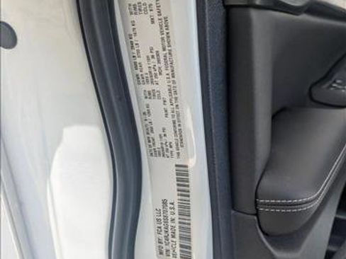 New 2025 Jeep Grand Cherokee L Laredo w/ Luxury Tech Group I image 18