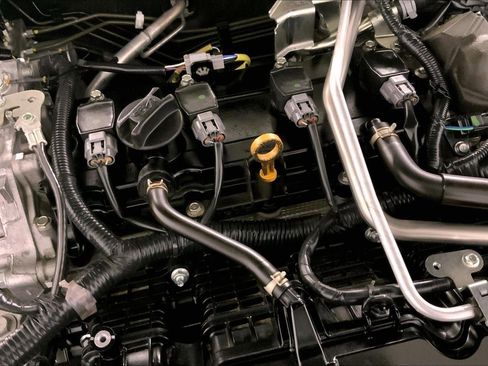 Used 2025 Nissan Altima 2.5 SV image 30