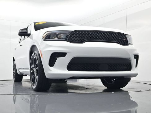 Used 2024 Dodge Durango SXT w/ SXT Blacktop Group AWD/4WD image 34