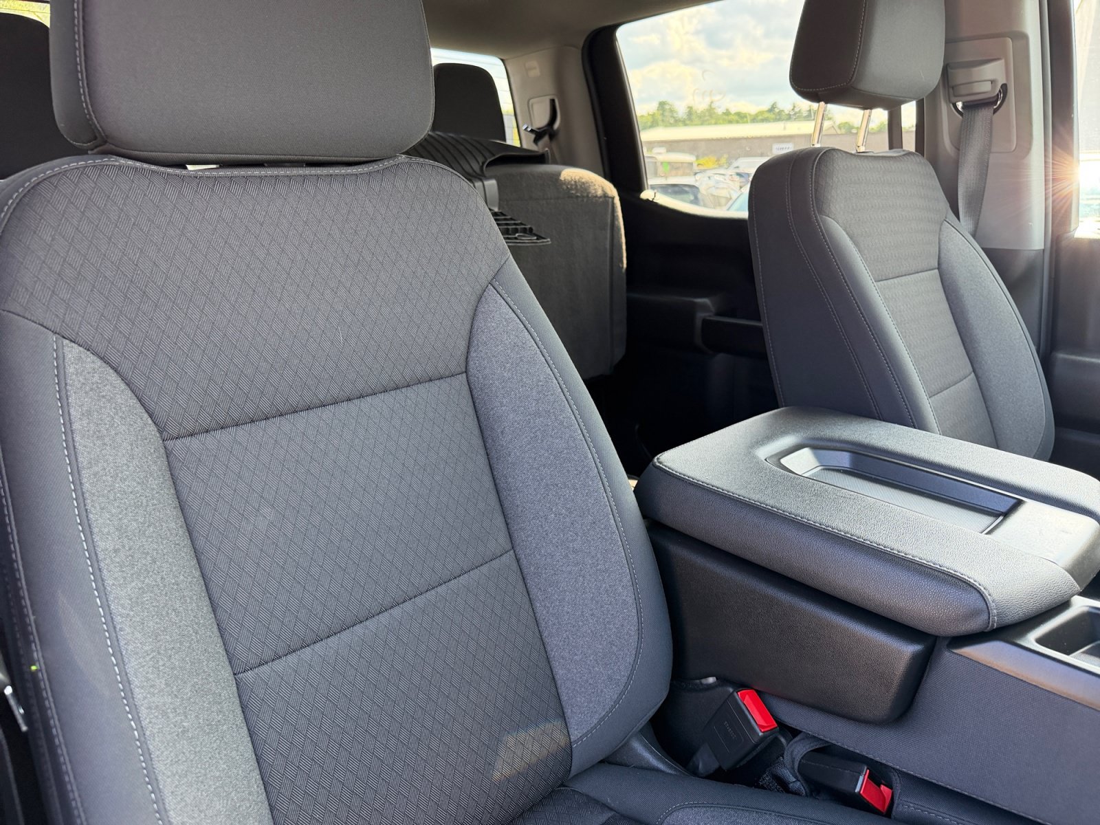 Used 2024 GMC Sierra 1500 Pro w/ Graphite Edition AWD/4WD image 11