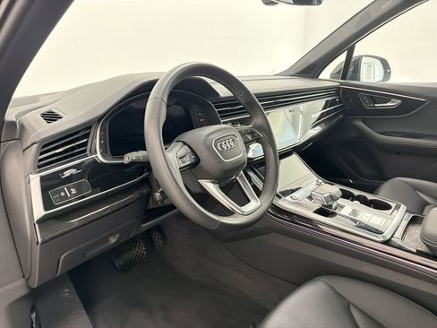Used 2025 Audi Q7 3.0T Premium Plus w/ Premium Plus Package AWD/4WD image 4