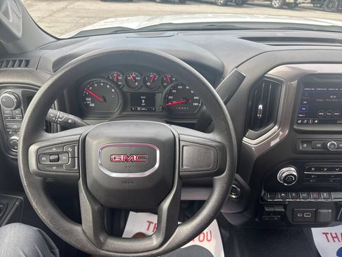 Used 2025 GMC Sierra 1500 Pro w/ Pro Value Package AWD/4WD image 18