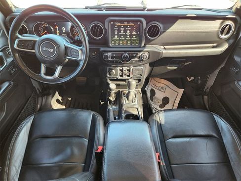 Used 2018 Jeep Wrangler Unlimited Sahara image 26