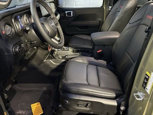 New 2026 Jeep Wrangler Unlimited Rubicon image 9