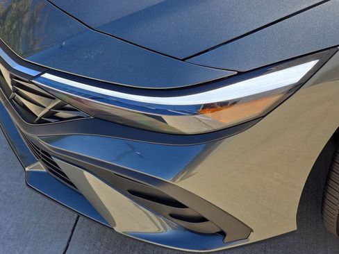 New 2026 Hyundai Elantra Sport FWD image 30