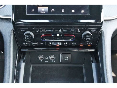 Used 2023 Jeep Grand Cherokee L Altitude image 31