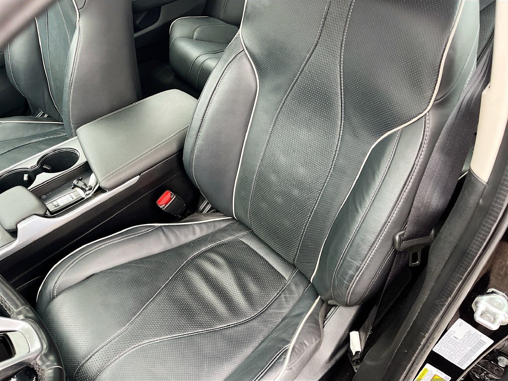 Used 2023 Acura TLX w/ Advance Package AWD/4WD image 22