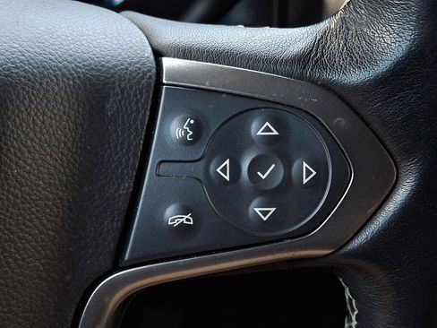 Used 2019 Chevrolet Suburban Premier w/ Premier Plus Edition AWD/4WD image 26