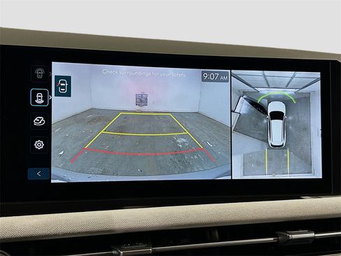 Used 2025 Hyundai Tucson Limited image 12