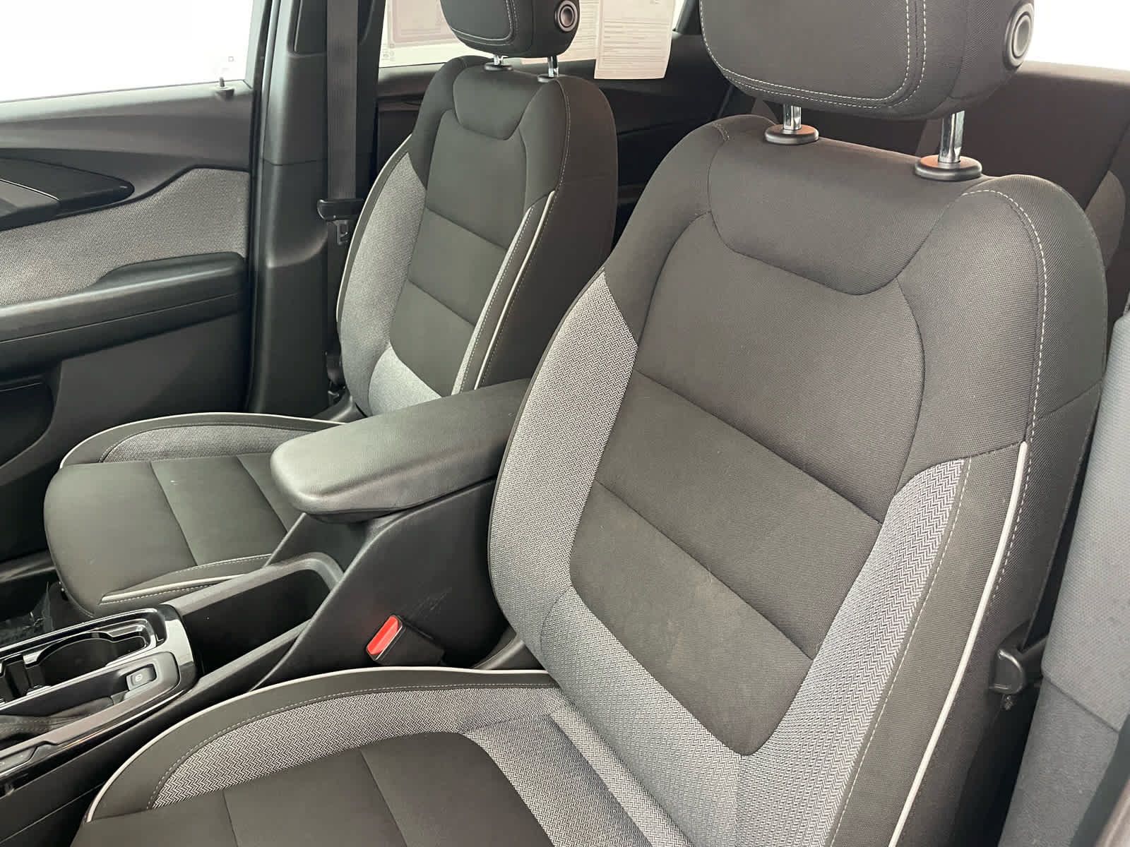 Used 2023 Chevrolet TrailBlazer LT AWD/4WD image 10