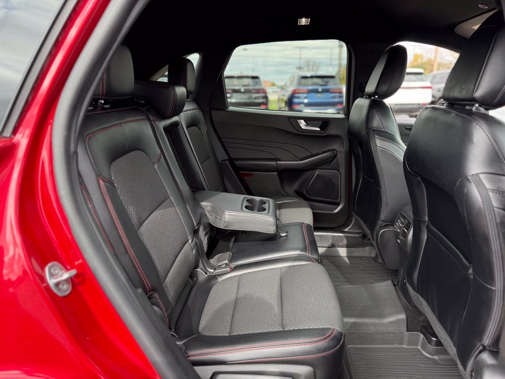 Used 2023 Ford Escape ST-Line w/ Tech Pack #1 AWD/4WD image 13