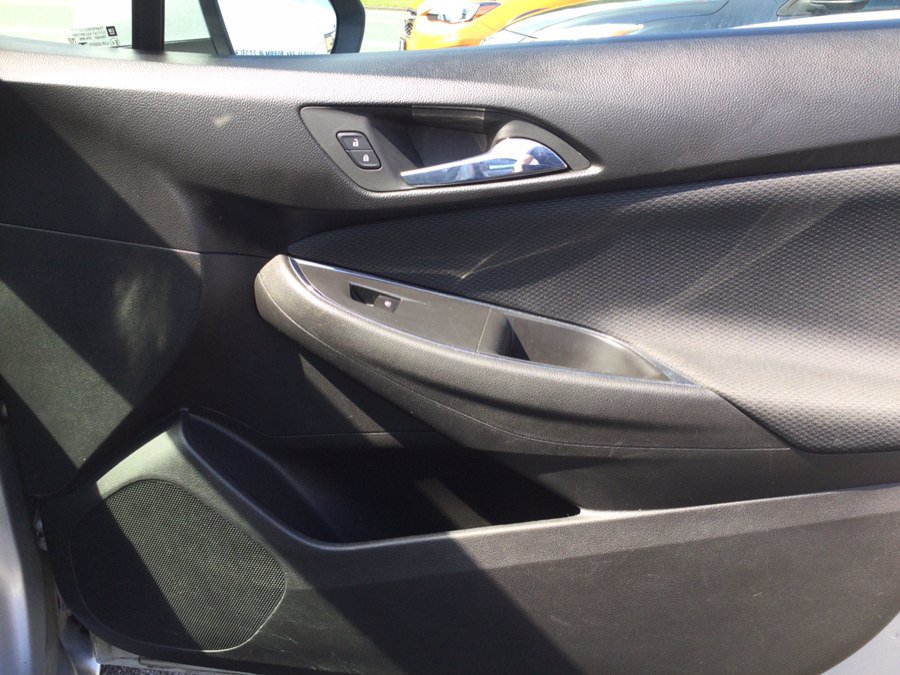 Used 2017 Chevrolet Cruze LT w/ Convenience Package FWD image 14