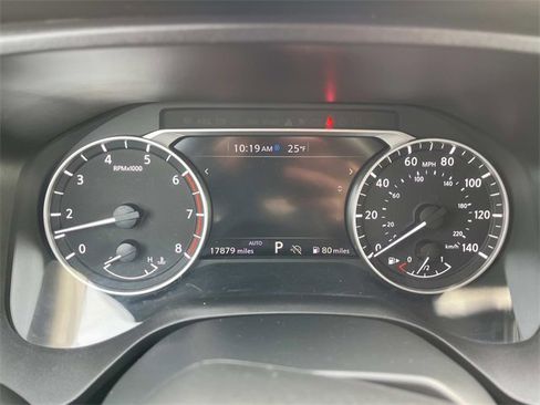 Used 2025 Nissan Rogue SV image 34