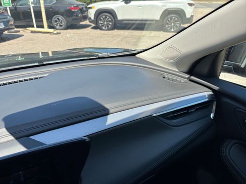 Used 2025 Buick Encore GX Preferred FWD image 31