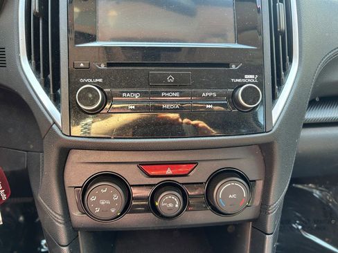 Used 2019 Subaru Crosstrek 2.0i Premium AWD/4WD image 15