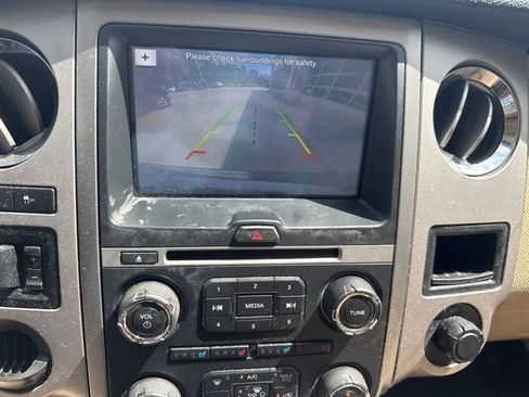 Used 2017 Ford Expedition XLT w/ Equipment Group 202A RWD image 7