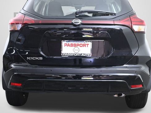 Certified 2024 Nissan Kicks S image 10