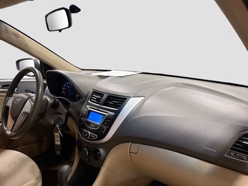 Used 2013 Hyundai Accent GLS FWD image 20