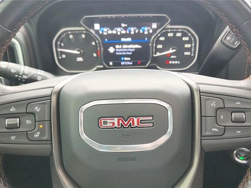 Used 2022 GMC Sierra 2500 AT4 w/ AT4 Premium Plus Package image 11