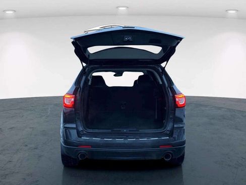 Used 2017 Chevrolet Traverse Premier image 28