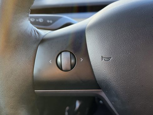 Used 2022 Tesla Model 3 image 35