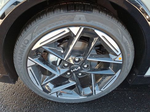 New 2025 Kia K4 GT-Line w/ GT-Line Sunroof Package image 4