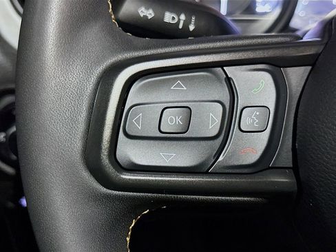 Certified 2024 Jeep Wrangler Unlimited w/ Convenience Group AWD/4WD image 31